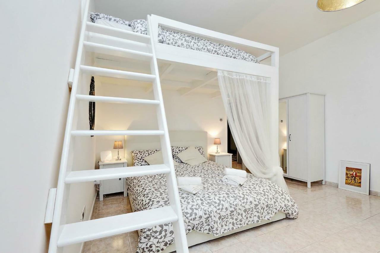 Bbhome Trastevere Station White Chic Apartment Рим Екстер'єр фото